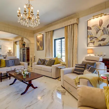 Luxury 5br With Jacuzzi, Garden & Dining