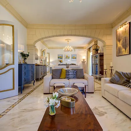 Luxury 5br With Jacuzzi, Garden & Dining Vilă Is-Swieqi