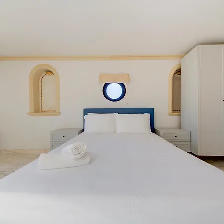 Luxury 5br With Jacuzzi, Garden & Dining *