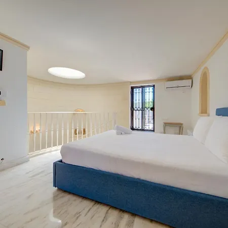 Luxury 5br With Jacuzzi, Garden & Dining Villa *
