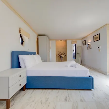 Luxury 5br With Jacuzzi, Garden & Dining Vilă