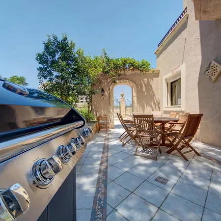 Villa Luxury 5br With Jacuzzi, Garden & Dining Is-Swieqi