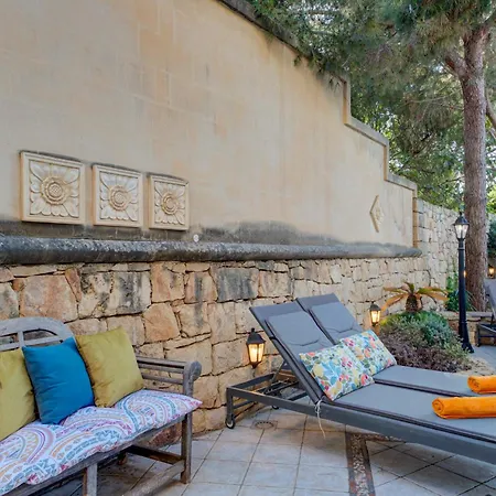 Vilă Luxury 5br With Jacuzzi, Garden & Dining *