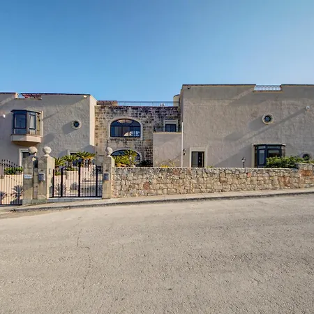 Luxury 5br With Jacuzzi, Garden & Dining Is-Swieqi